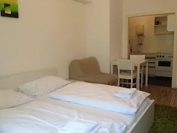Kriehubergasse By Ichbucheat Apartment Vienna Austria