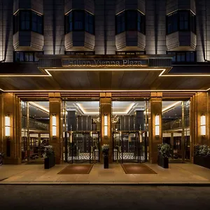 4* Hotell Hilton Plaza